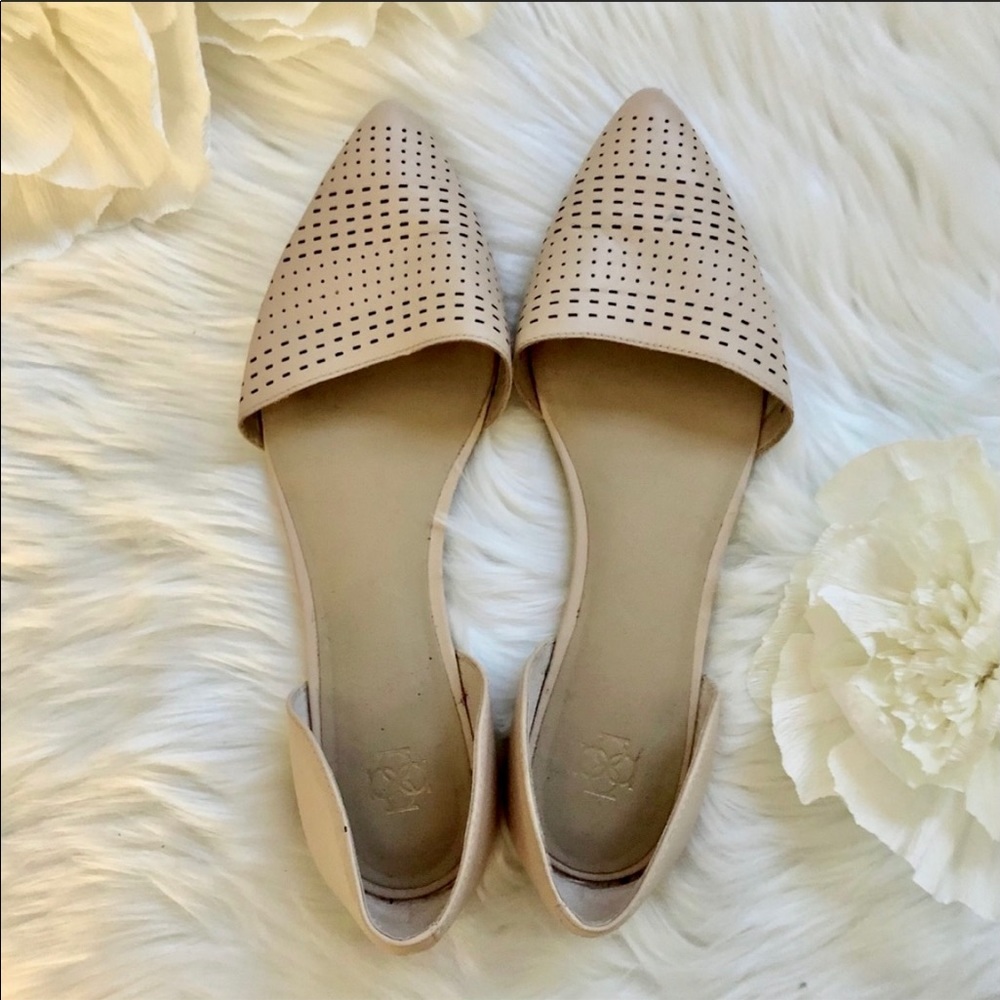 ANN TAYLOR Cream/Beige Slip on Flats
